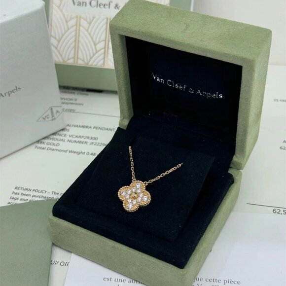 Van Cleef & Arpels Jewelry - 💎🌈Authentic💎🌈Van Cleef & Arpels Necklace💎🌈
